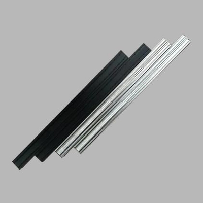 Barre d'espacement à bord chaud en plastique et en acier inoxydable pour la conception moderne de verre isolant