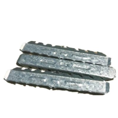 Connectez une barre d'allumage en aluminium et une barre de raccordement en acier 14.5A